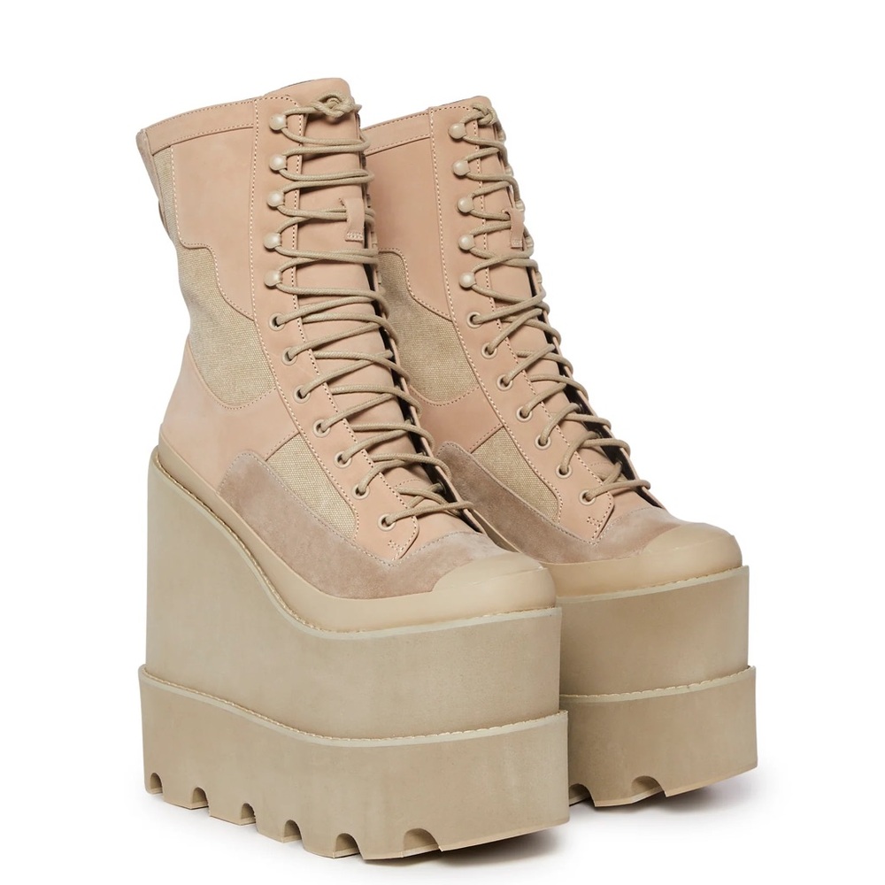 Darker waves boots